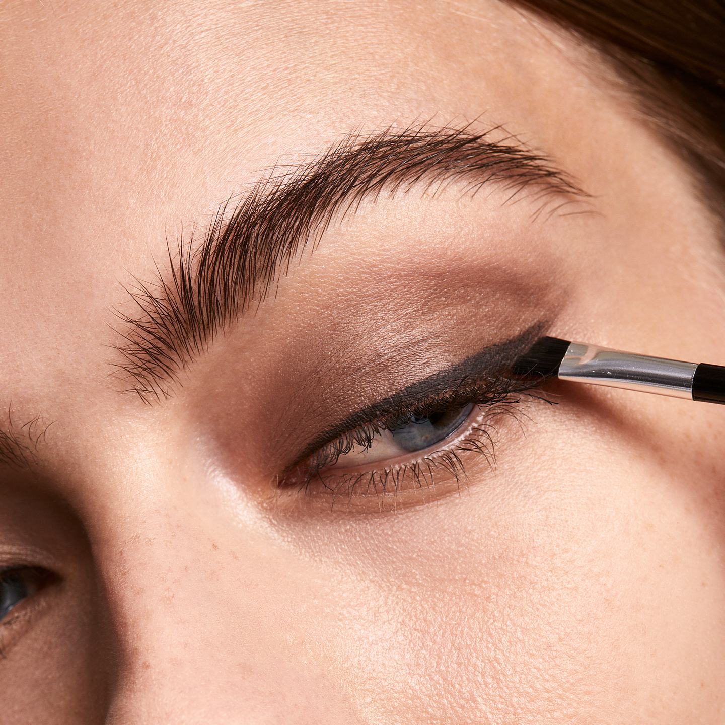 What makeup to shop buy for eyebrows